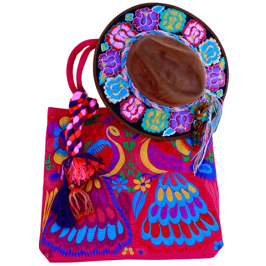 Brown floral hat with pink bag
